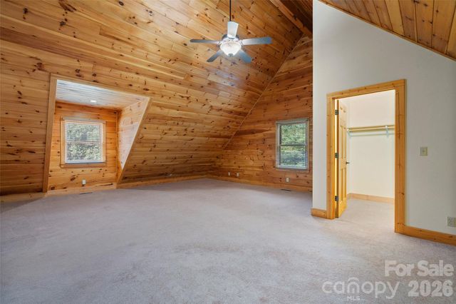 42 Chinaberry Court, Waynesville, NC 28785