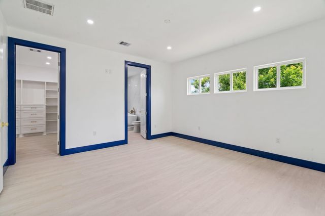 7831 Sandy Street, Houston, TX 77028