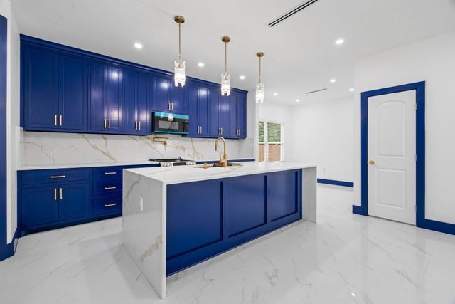 7831 Sandy Street, Houston, TX 77028