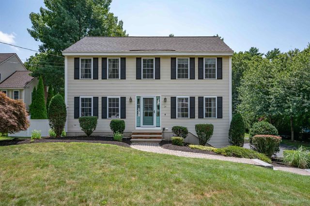 14 Village Drive, Atkinson, NH 03811