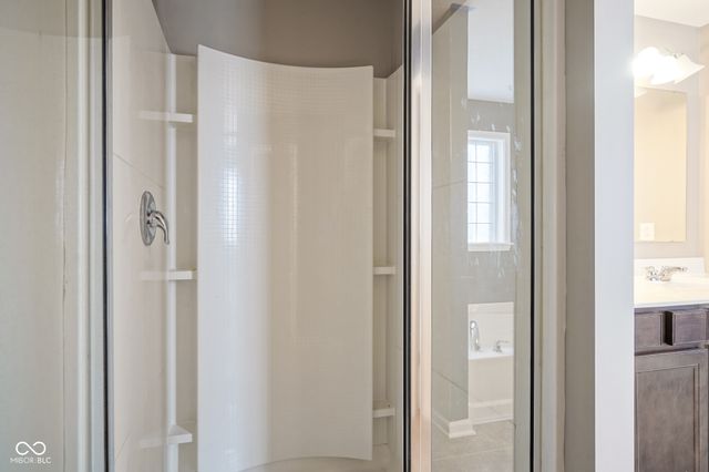 5764 Bluff View Lane, Whitestown, IN 46075