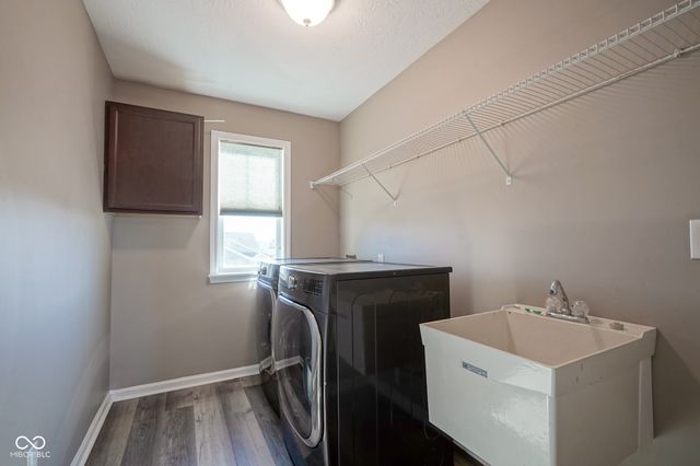 5764 Bluff View Lane, Whitestown, IN 46075