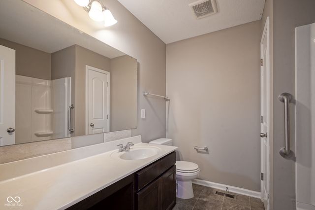 5764 Bluff View Lane, Whitestown, IN 46075