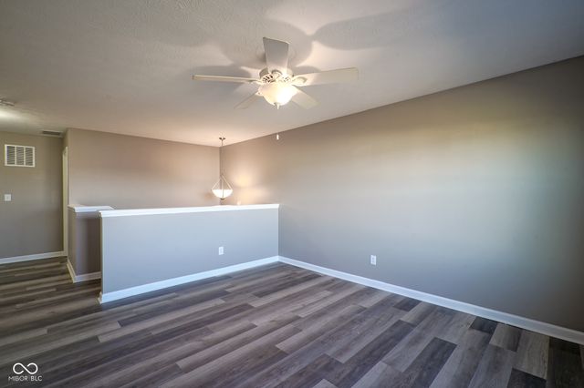 5764 Bluff View Lane, Whitestown, IN 46075