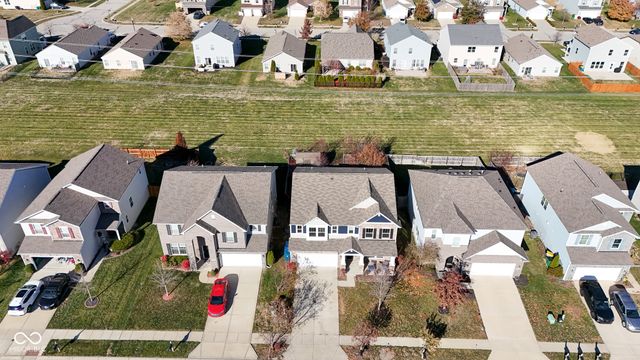 5764 Bluff View Lane, Whitestown, IN 46075