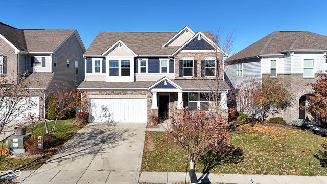 5764 Bluff View Lane, Whitestown, IN 46075