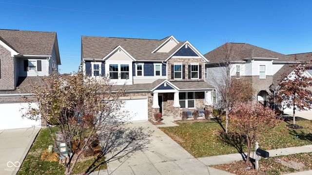 5764 Bluff View Lane, Whitestown, IN 46075