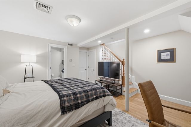 301-303 Bolton St 1, Boston, MA 02127