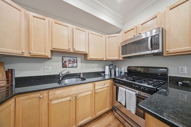 301-303 Bolton St 1, Boston, MA 02127
