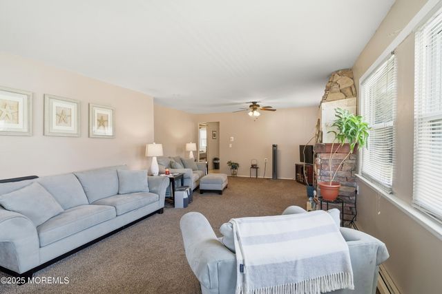 31 Charlotteville Drive S, Toms River, NJ 08757