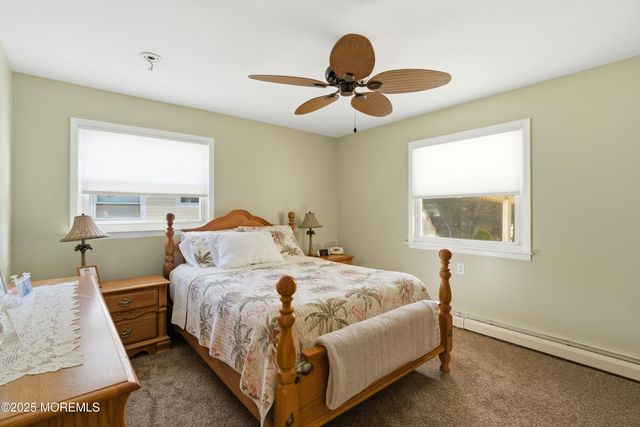 31 Charlotteville Drive S, Toms River, NJ 08757