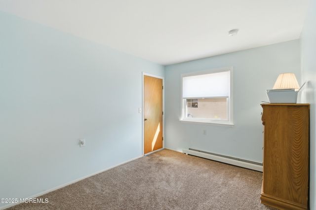 31 Charlotteville Drive S, Toms River, NJ 08757