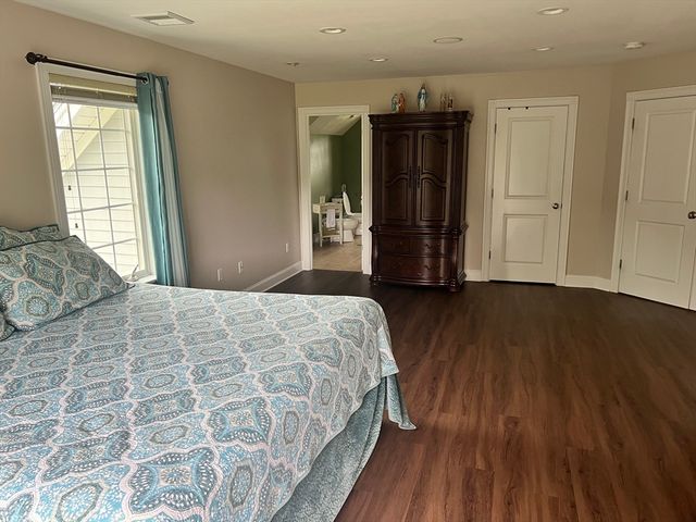 34 Base Lodge Ln, Swansea, MA 02777