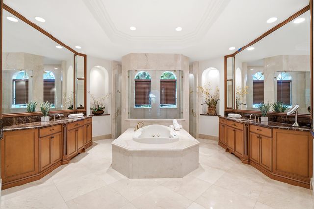 17165 Ave Le Rivage, Boca Raton, FL 33496