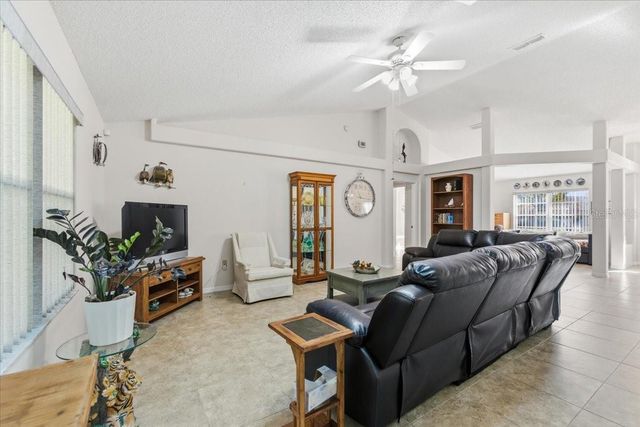 109 BARRINGTON DRIVE, Palm Coast, FL 32137