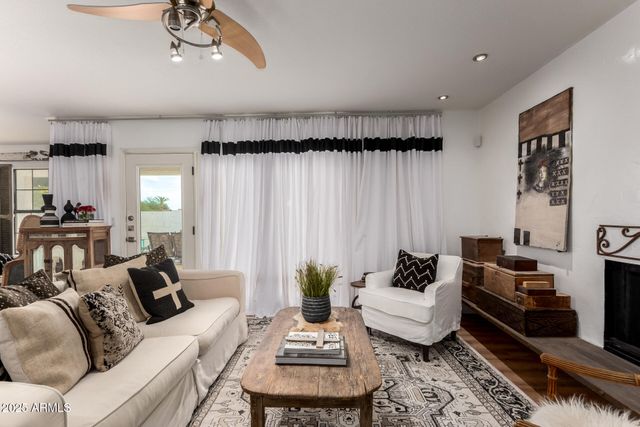 1118 E ENCINAS Avenue, Gilbert, AZ 85234