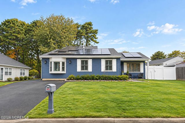 97 Garrison Drive, Tinton Falls, NJ 07753
