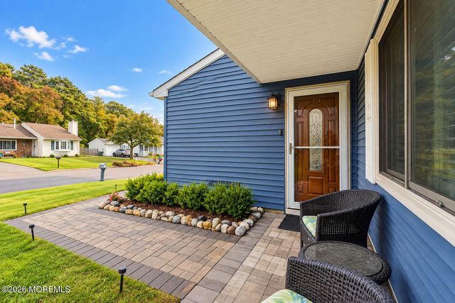 97 Garrison Drive, Tinton Falls, NJ 07753