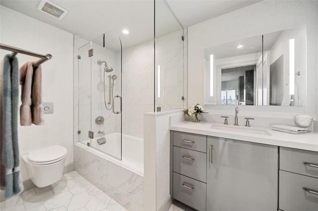 2001 Holcombe Boulevard 2502, Houston, TX 77030