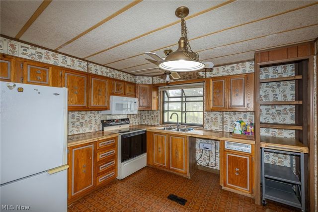 46 Sycamore, Olmsted Twp, OH 44138