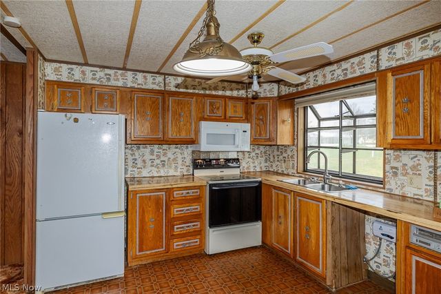 46 Sycamore, Olmsted Twp, OH 44138