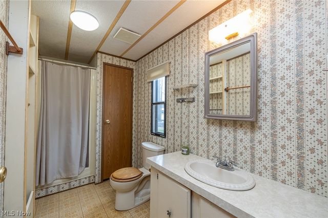 46 Sycamore, Olmsted Twp, OH 44138