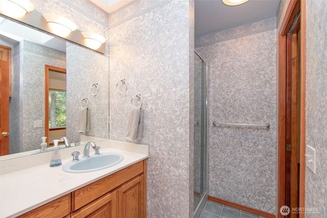 99 S Point Road, Port Angeles, WA 98363