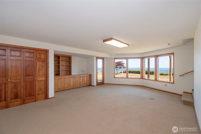 99 S Point Road, Port Angeles, WA 98363