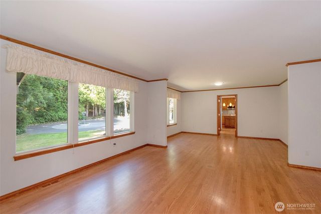 99 S Point Road, Port Angeles, WA 98363