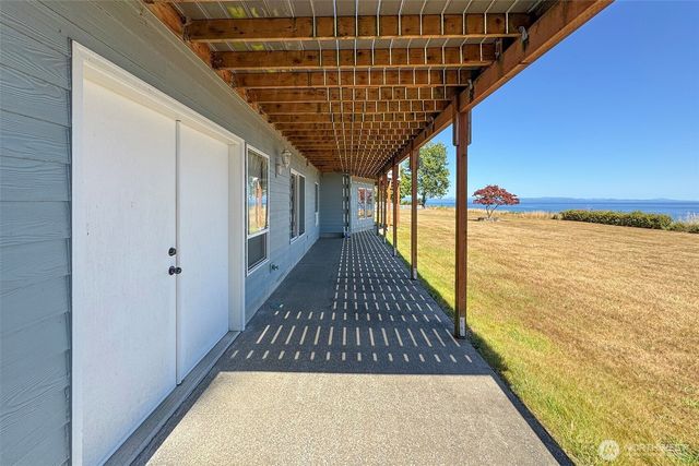 99 S Point Road, Port Angeles, WA 98363