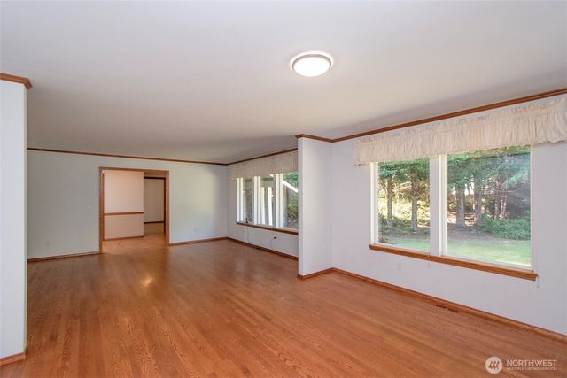 99 S Point Road, Port Angeles, WA 98363