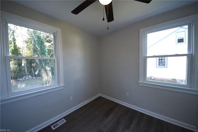 18 E Gilbert ST, Hampton, VA 23669