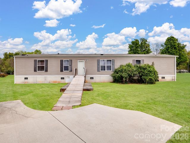 208 Daves Road, York, SC 29745