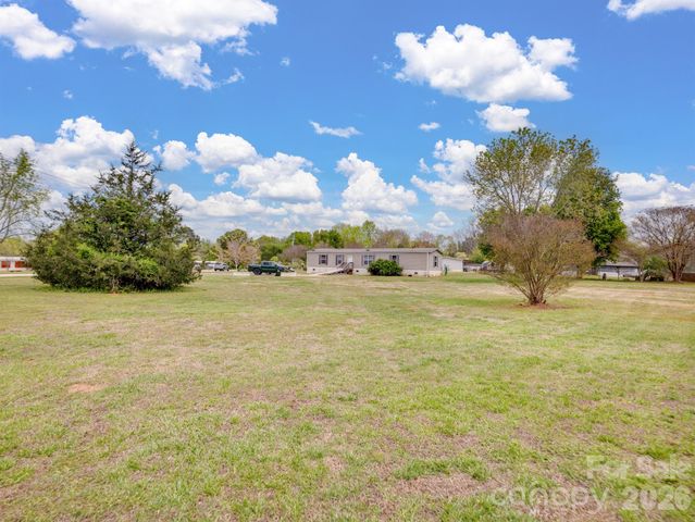 208 Daves Road, York, SC 29745