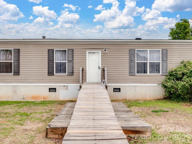 208 Daves Road, York, SC 29745