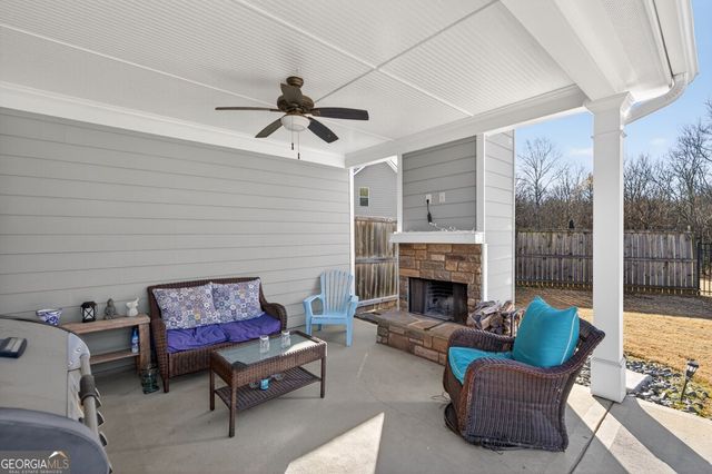 678 Brakeman Circle, Jefferson, GA 30549