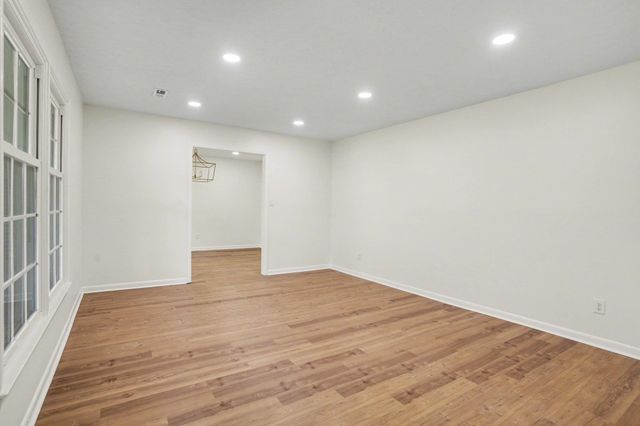 1930 Kate Ln., Myrtle Beach, SC 29575