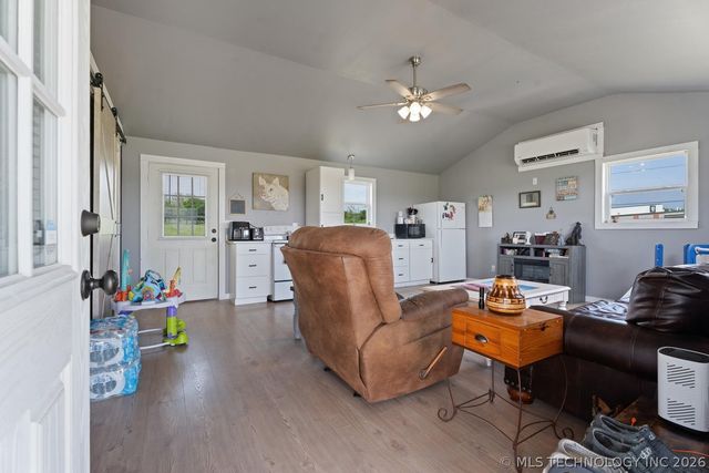 14935 E 380 Road, Claremore, OK 74017