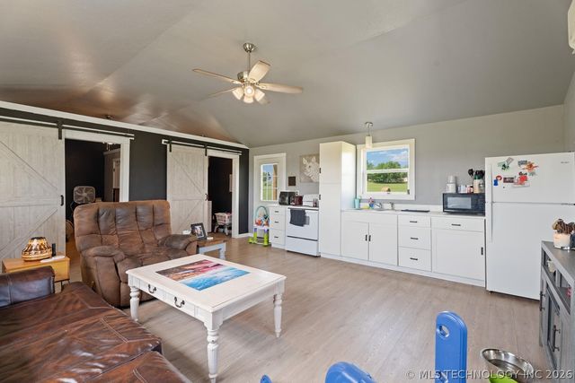 14935 E 380 Road, Claremore, OK 74017