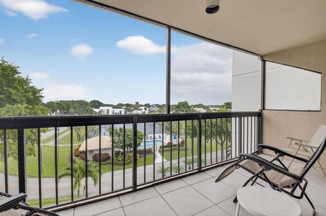 1554 Bridgewood Drive, Boca Raton, FL 33434