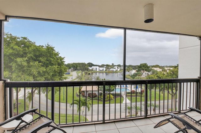 1554 Bridgewood Drive, Boca Raton, FL 33434