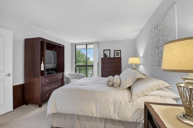 1554 Bridgewood Drive, Boca Raton, FL 33434