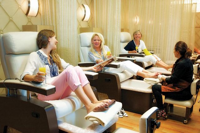 1554 Bridgewood Drive, Boca Raton, FL 33434