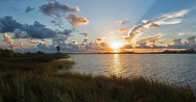 726 Positano Road, Galveston, TX 77550