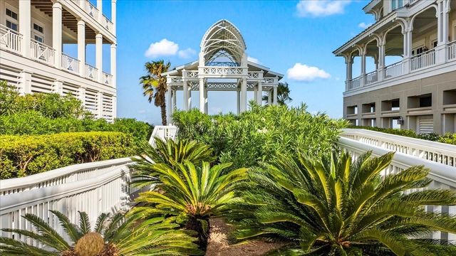 726 Positano Road, Galveston, TX 77550
