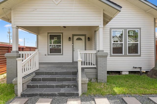 2214 Brackenridge Street, Houston, TX 77026