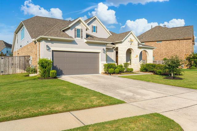 25403 Angelwood Springs Lane, Tomball, TX 77375