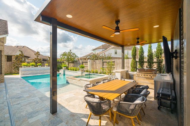 25403 Angelwood Springs Lane, Tomball, TX 77375