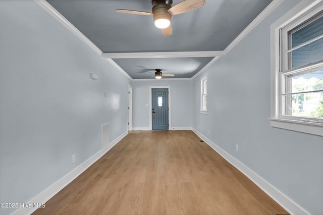 1121 S 6th Street, Wilmington, NC 28401