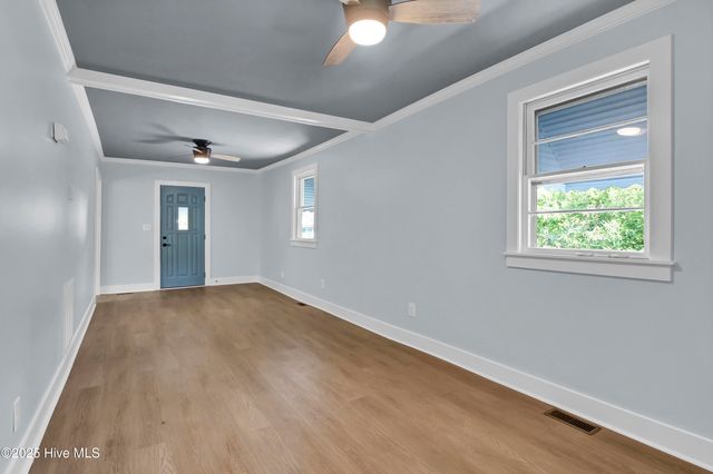 1121 S 6th Street, Wilmington, NC 28401